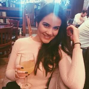 Meet your Posher, Mara